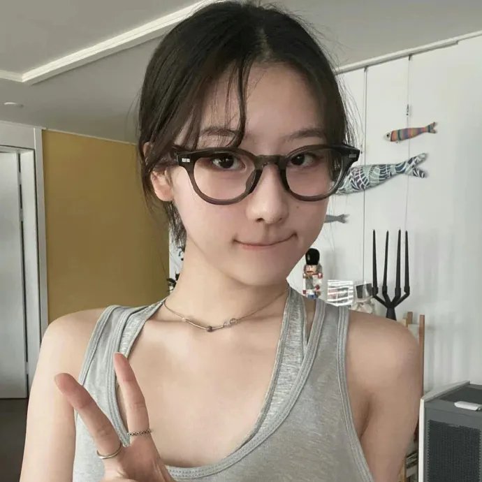 来自缠绕深海的生物